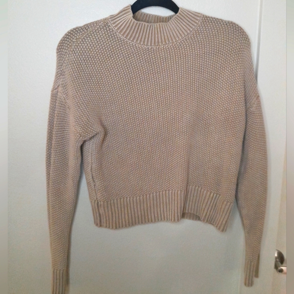 Forever 21 Chunky Knit Beige Sweater Women's Size S Pullover Crew Neck